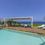 Beachfront Dream Villa