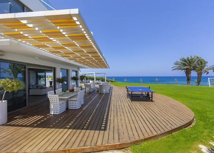 Vila Beachfront Dream *