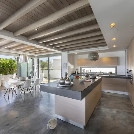 Beachfront Dream Villa