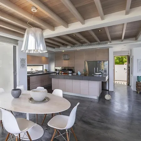 Beachfront Dream Villa