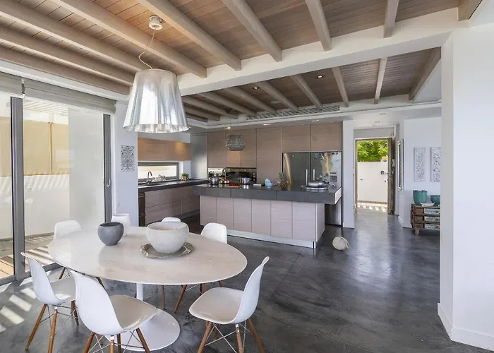 Beachfront Dream Vilă