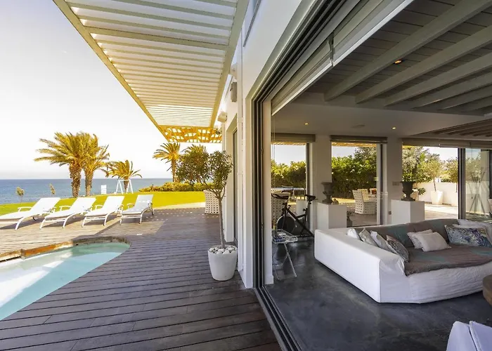 Willa Beachfront Dream *