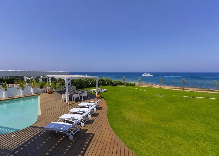 Vilă Beachfront Dream Protaras