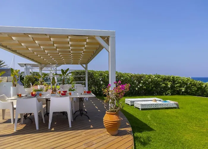 Willa Beachfront Dream Protaras