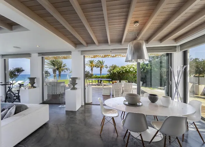 Beachfront Dream Willa Protaras